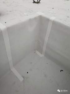 Membrana Impermeabilizzante Autoadesiva in HDPE Pre-applicata con Strato Rivestito di Sabbia per Strutture Sotterranee Dopo la Colata del Calcestruzzo - Product Image 4