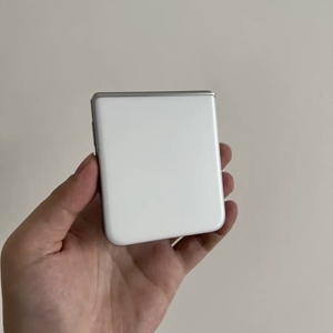 Xiaomi Mix Flip 2 หน้าจอ 6.8 นิ้ว 12GB 512GB AMOLED 5G สมาร์ทโฟนระบบ Android 14 พร้อมแบตเตอรี่ 4780mAh รองรับการชาร์จเร็ว 67W และมีที่ชาร์จในชุด - Product Image 2
