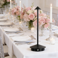 Lampe de table LED rechargeable sans fil en métal, style nordique, pour restaurant, hôtel, bar, mariage, salle à manger - Vente en gros OEM/ODM