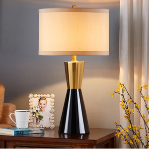 Facettes Colonne D'angle Lampe De Table En Cristal pour Hôtel Maison Salon Décoration Lumière de Bureau avec Abat-Jour Blanc - Product Image 2