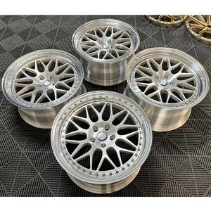 Juego de 2 Ruedas de Aleación Forjada Clásicas <span class=keywords><strong>300</strong></span> con Acabado Pulido Personalizado 5x112 5x114.3 5x120 para <span class=keywords><strong>BMW</strong></span> Mercedes Tesla Mustang - Product Image 4
