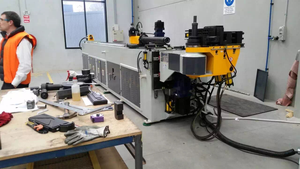 Machine de <span class=keywords><strong>cintrage</strong></span> de tuyaux CNC KST16, équipement de ligne de production en série de tubes de réfrigération HVAC à commande servo CNC - Product Image 2