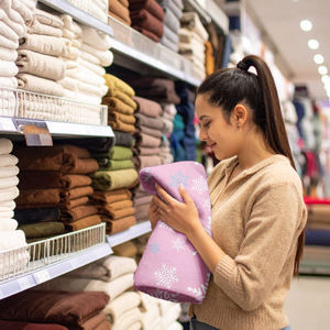 Couverture en <span class=keywords><strong>polaire</strong></span> double face à fibres courtes douces à motif flocon de neige pour promotion saisonnière en chaîne de magasins - Product Image 6