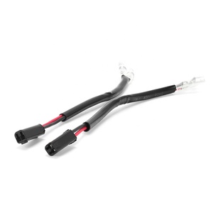 Adaptateur de clignotant 2 fils Plug & Play compatible avec SUZUKI <span class=keywords><strong>GSX</strong></span>-<span class=keywords><strong>S</strong></span> 1000 DL <span class=keywords><strong>650</strong></span> 1000 V-Strom GSF1250 <span class=keywords><strong>GSX</strong></span>-R 600 750 1000 - Product Image 1