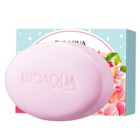 Savon Moussant BIOAQUA Pêche Macaron 100g - pH 6.5 Doux, Nettoyage en Profondeur à 97%, Parfum Sucré 24H, Sans Alcool ni Blanchissant