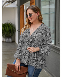 נשים בתוספת גודל חולצה נשים גדול גודל V צוואר חולצה גבירותיי בתוספת חולצה עם שרוולים ארוכים באביב ובקיץ - Product Image 5