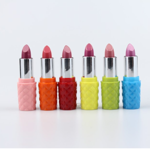 Lápiz Labial Humectante Premium Luscious Moisture, fabricado por FENNEL, Hidratación Profunda y Confort - Product Image 2