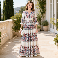 Robe longue plissée Miyake élégante à imprimé floral et col en V avec ourlet à volants, style resort, directement de l'usine, pour femme