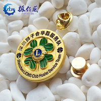 Badge personnalisé en métal de haute qualité avec logo, émail souple irrégulier plaqué or, cadeaux de mariage, taille personnalisée