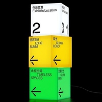Mobilier moderne LED lumineux Cube 16 couleurs RVB plastique Chaises de bar Cube Led pour hôtels Cubes assis Led éclairage LED