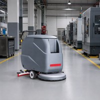 Nettoyeur-sécheur de sols à pousser CleanHorse ARES520, alimenté par batterie, pour usage en clinique et en pharmacie