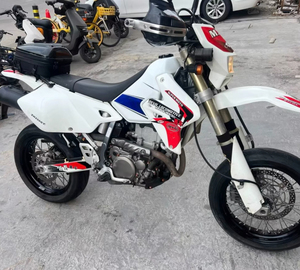 Motocicleta Usada Estilo Antiguo Todoterreno XR250 con el Motor de 250CC Más Estable de 2000 a 2005, Neumático Todoterreno - Product Image 3
