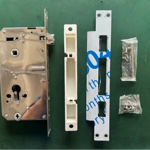 Cerradura Inteligente QLEUNG de Acero, Modelo 6068, con Huella Dactilar y Contraseña, para Puerta de Seguridad de Madera, Cerradura Automática Inteligente - Product Image 3