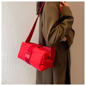 Nueva Bolsa Deportiva de Hombro Otoño 2024, Nueva Bolsa Cruzada Informal para Mujer, Bolsa Simple de Moda al por Mayor - Product Image 3