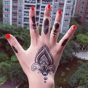 สติกเกอร์รอยสักร่างกายแบบชั่วคราวกันน้ำสีดำและสีขาวสำหรับผู้ใหญ่สำหรับมือ - Product Image 2