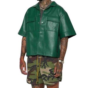 Camicie in <span class=keywords><strong>Pelle</strong></span> PU di Alta Qualità Personalizzate, Stile Streetwear Fitness, Manica Corta con Bottoni, Modello Oversize Unisex per Uomo e Donna - Product Image 4
