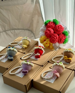 <span class=keywords><strong>Bouquet</strong></span> tricoté <span class=keywords><strong>à</strong></span> la main en boîte, pendentif chaîne de perles florales <span class=keywords><strong>à</strong></span> tenir <span class=keywords><strong>à</strong></span> la main, cadeau festif, unique, emballé dans des boîtes en carton, personnalisable - Product Image 6