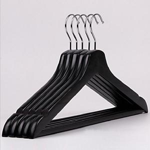 Cintres en bois écologiques antidérapants à double/simple niveau, personnalisables en gros, de haute qualité, pour manteaux et costumes, pour armoire et magasin de vêtements - Product Image 4