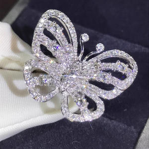 Broche élégante en forme de papillon, plaquée rhodium, en alliage de zinc, avec micro-incrustation de pierres rondes brillantes, bijoux de mode pour femmes, pour mariage - Product Image 1