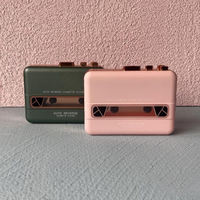 Lecteur de cassette rétro avec fonction d'inversion automatique, son stéréo et alimentation USB pour les amateurs de musique et l'apprentissage de l'anglais - Rose et vert