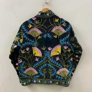 Veste longue bohème en velours brodé Suzani, style indien, pour fêtes et occasions festives, veste bomber bohème, cadeau pour femme, Inde - Product Image 2
