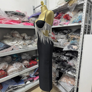 Nuovo <span class=keywords><strong>Abito</strong></span> da Festa <span class=keywords><strong>Nero</strong></span> Sexy di Lusso 2025 con Frange e Diamanti, <span class=keywords><strong>Spacco</strong></span> e Senza Spalline - Product Image 2