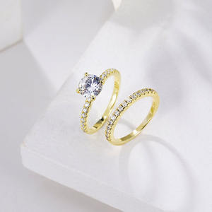 Bague Plaquée <span class=keywords><strong>Or</strong></span> 14K en Gros Zircon Rond 1,2 ct Ensemble pour Couple <span class=keywords><strong>Bagues</strong></span> de Fiançailles Empilables pour Femme Bijoux Tendance - Product Image 3