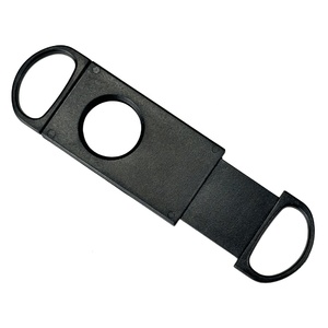 Cortador de cigarros con logotipo personalizado hecho en China, accesorios para cigarros, cortador de cigarros de plástico de hoja única negra - Product Image 2
