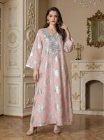 Robe longue musulmane de luxe multicolore avec broderie florale argentée, col en V et manches longues, tenue modeste, Dubaï 2026