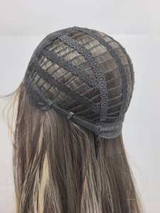 Perruque <span class=keywords><strong>Femme</strong></span> Haut de Gamme Style Européen – Bonnet Petit Format, <span class=keywords><strong>Cheveux</strong></span> Synthétiques <span class=keywords><strong>Gris</strong></span> <span class=keywords><strong>Dégradé</strong></span>, Couverture Complète, Ligne de <span class=keywords><strong>Cheveux</strong></span> Naturelle, Châtain Clair, En Stock - Product Image 6