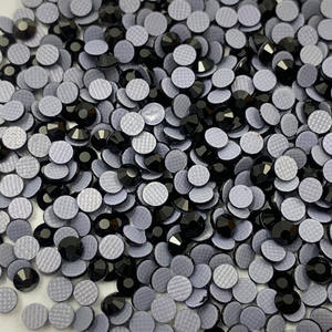 Directo de fábrica Top XR Quality 500 Gross 70000 Pcs Embalaje a granel Ss10 Jet Black Iron on Strass Hot Fix Crystal Rhinestone - Product Image 2