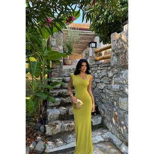 Vestido Largo Verde para Actividades al Aire Libre y Senderismo - Product Image 3