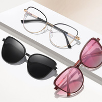 Monture de lunettes de soleil classiques rétro en métal rose pour femmes aux visages en forme de losange