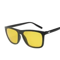 Óculos de sol personalizados de fábrica de fonte, óculos de sol versátil para homens, modernos e coloridos