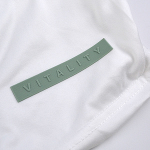 Etiquetas personalizadas en relieve para cuello 3D, etiquetas de silicona para planchar en la ropa, parches de Pvc con su logotipo, marca - Product Image 1