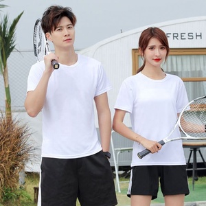 เสื้อยืดแฟชั่นฤดูร้อนปี 2026 ผ้าโพลีเอสเตอร์ ป้องกันขนร่วง แขนสั้น คอกลม สีพื้น เรียบง่าย ราคาถูก สำหรับผู้ชายและผู้หญิง - Product Image 6