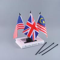 Ensembles de drapeaux de bureau de table imprimés en polyester personnalisés avec base en plastique Vente en gros bon marché