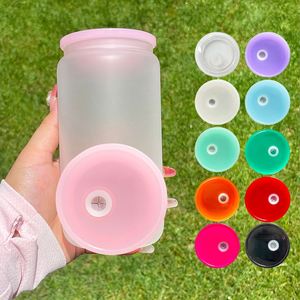 Couvercles de remplacement colorés en plastique avec trou pour paille, couvercles colorés pour verres à double paroi de 12 oz et 15 oz type globe à neige - Product Image 2