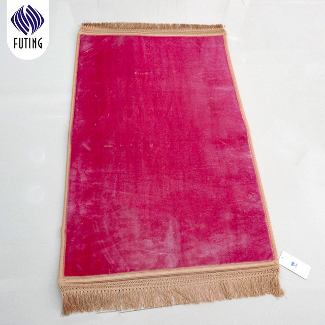 2021 Hot Sell Durable Embossed Prayer Mat  Home Textile Custom Pray Mat Muslim Travel Prayer in Pink Make in China