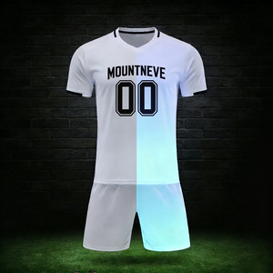 Completo da Calcio Americano Personalizzato con Scollo a V e Pantaloncini, Set Tuta Sportiva ad Asciugatura Rapida, Logo OEM, Abbigliamento Sportivo da Uomo Luminoso per Esterni - Product Image 1