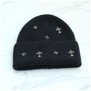 Bonnet en tricot de fourrure de lapin angora pour <span class=keywords><strong>femme</strong></span>, motif croisé, chaud, couleur unie, pour l'hiver, nouvelle tendance - Product Image 6