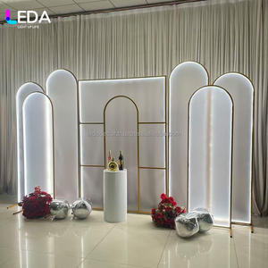 Arche de mariage romantique LEDA, éclairage de scène LED, toile de fond dorée en fer, accessoires métalliques pour la décoration de mariage - Product Image 4