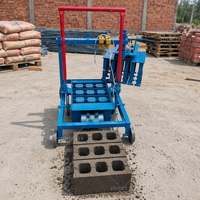 Machine mobile de fabrication de blocs creux 2-45 pour la construction africaine, machine à briques en ciment pour l'industrie du bâtiment