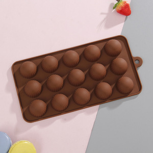 Moule à chocolat en polycarbonate rigide de qualité commerciale pour coquilles de truffes brillantes et équipement de production pour confiserie - Product Image 3