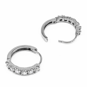 Boucles d'oreilles créoles yunnique avec diamants sertis en canal, en acier titane, cadeau, bijoux pour femme - Product Image 2