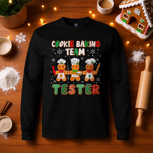 T-shirt a maniche lunghe per amanti del pan di zenzero natalizio di Cookie Baking Team Tester - Product Image 4