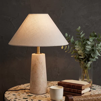 Lampe de table en travertin naturel poli avec abat-jour en tissu Wabi Sabi pour la décoration intérieure de villas, d'appartements et d'hôtels