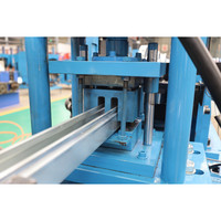 Machine de fabrication de gouttière en métal pour toiture Machine de fabrication de gouttière Machine