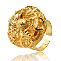 Bague en laiton plaqué or 18 carats ajourée motif floral, cadeau de mariage pour mariée du Moyen-Orient, Arabie Saoudite, Dubaï