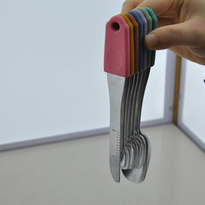 طقم أدوات مطبخ معدنية مخصصة من المصنع، ملاعق قياس وقهوة مدمجة بدون فواصل، 7 قطع، تصميم عصري عالمي - Product Image 2